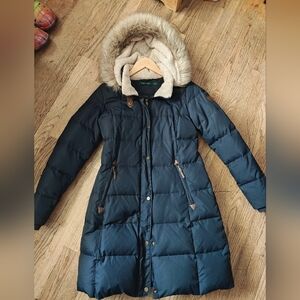 Women's Black Puffer Coat with Faux Fur Hood
